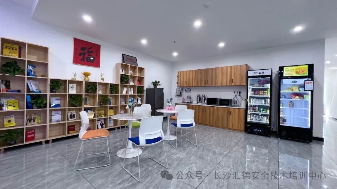5c8e2eb56586b107cf1e67d468e675c6.jpg